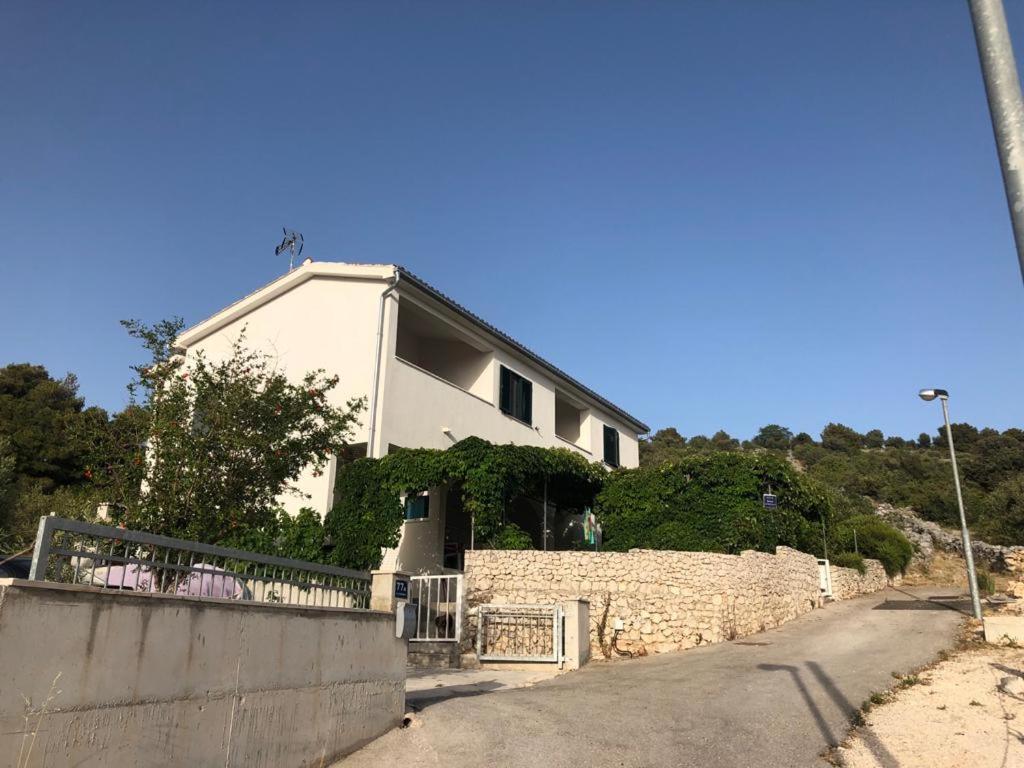 Apartmani Mares Razanj Exterior photo
