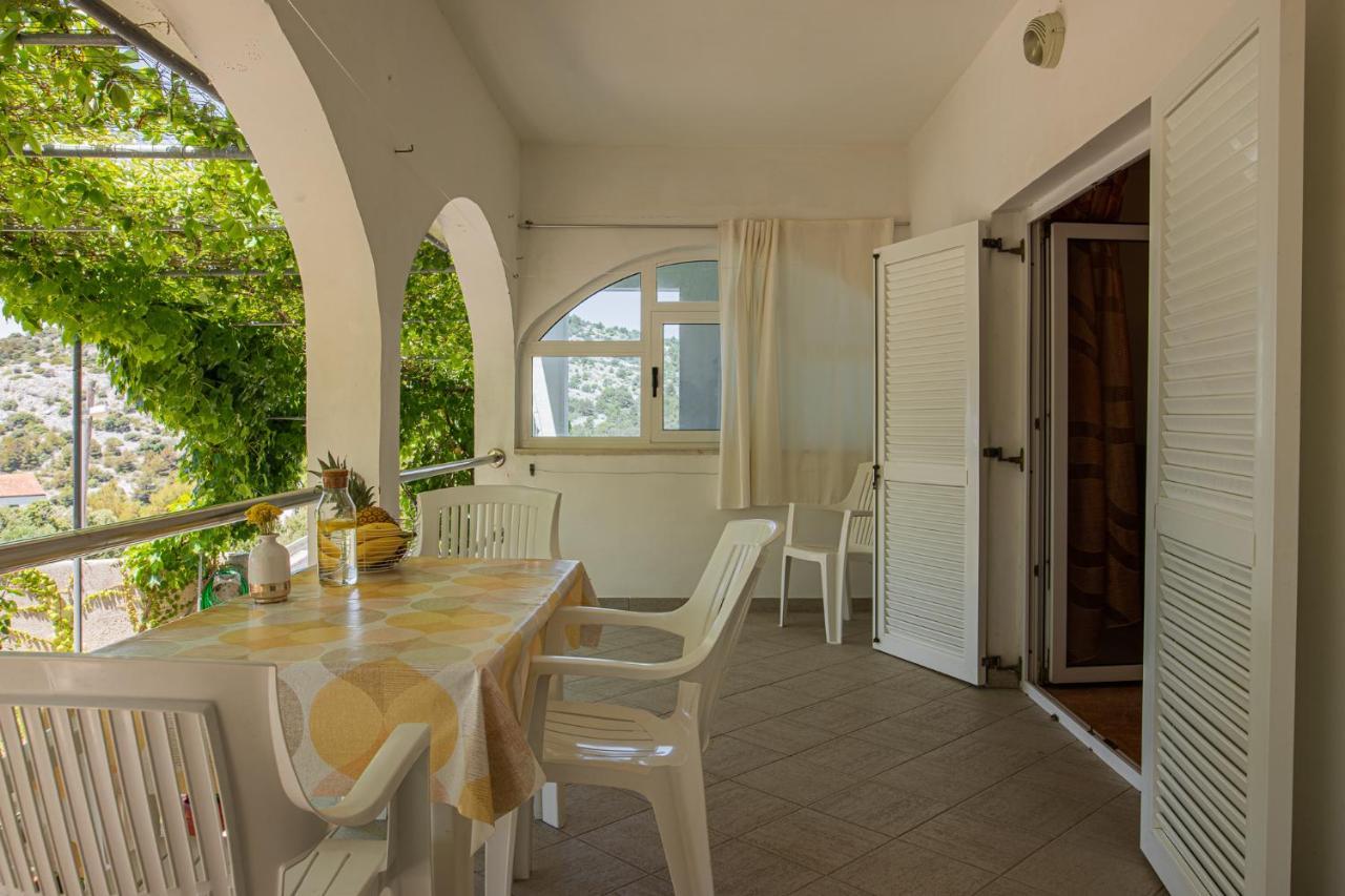 Apartmani Mares Razanj Exterior photo